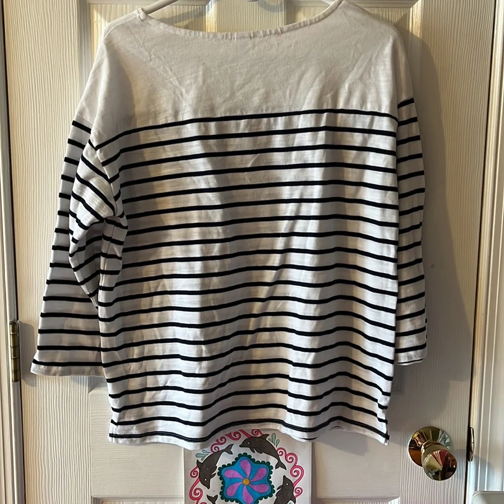 Old Navy 3/4 sleeve striped top (1) - Picture 2 of 6